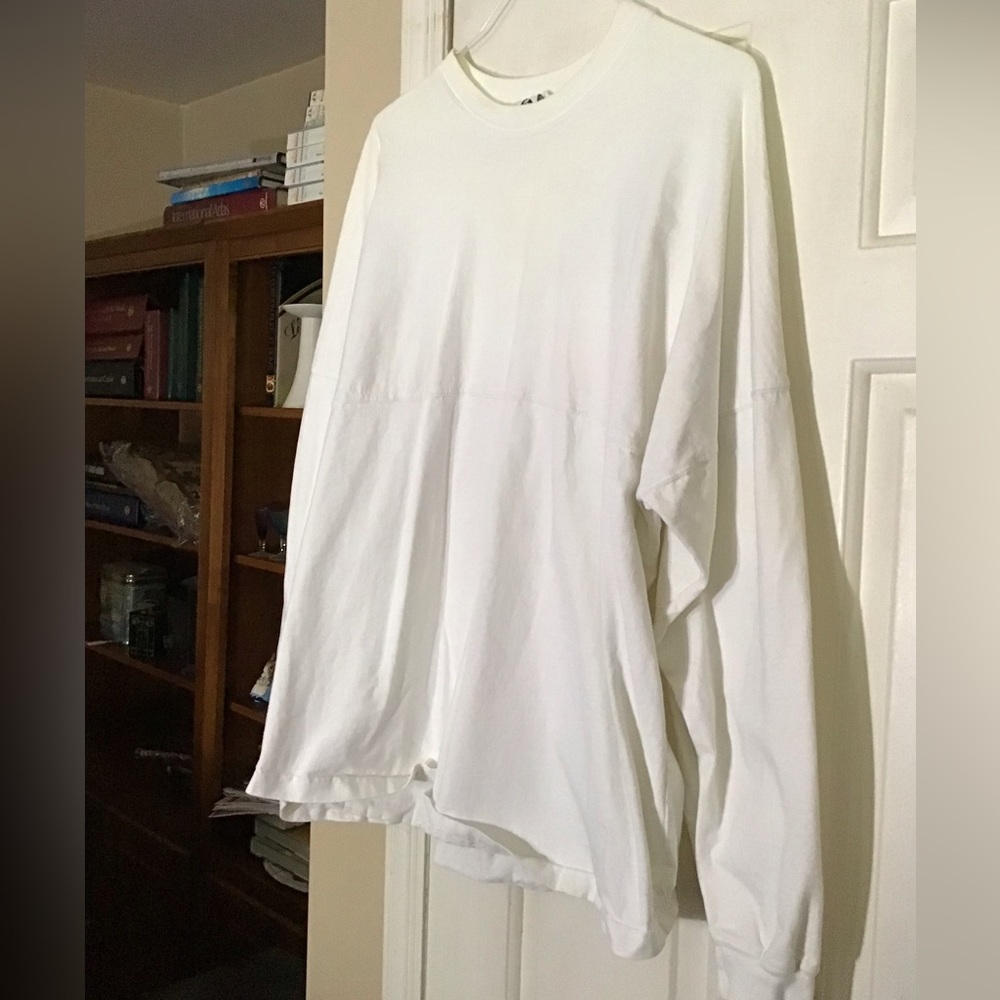 NWOT Beautiful America Sweatshirt in Size XL